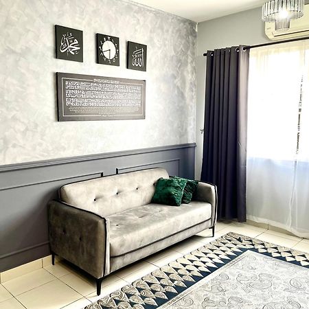 Dp Islamic Homestay เซอเตียอาลัม ภายนอก รูปภาพ